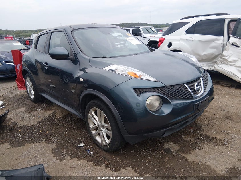 2014 NISSAN JUKE SV