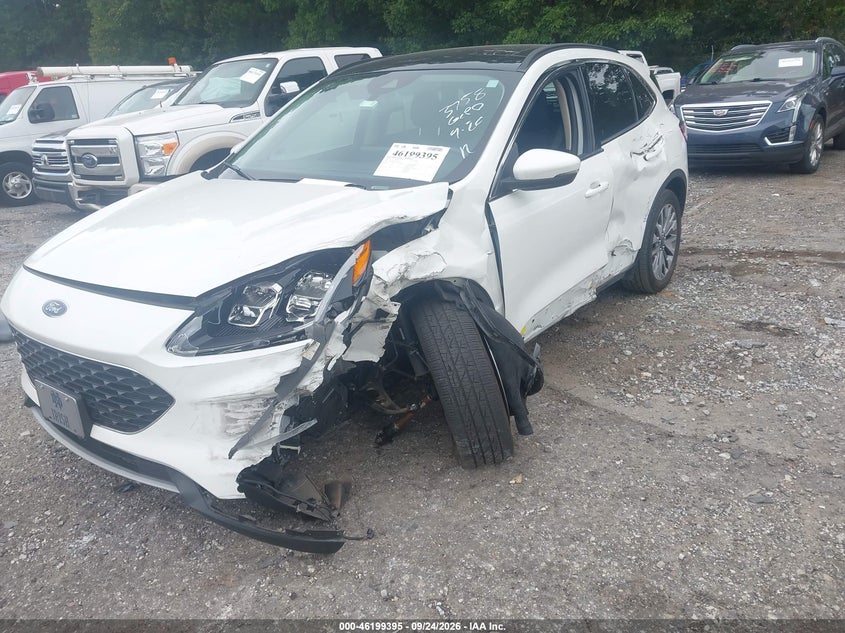 Vin: 1fmcu0dz3luc73758, lot: 46699307, ford escape titanium hybrid 20202