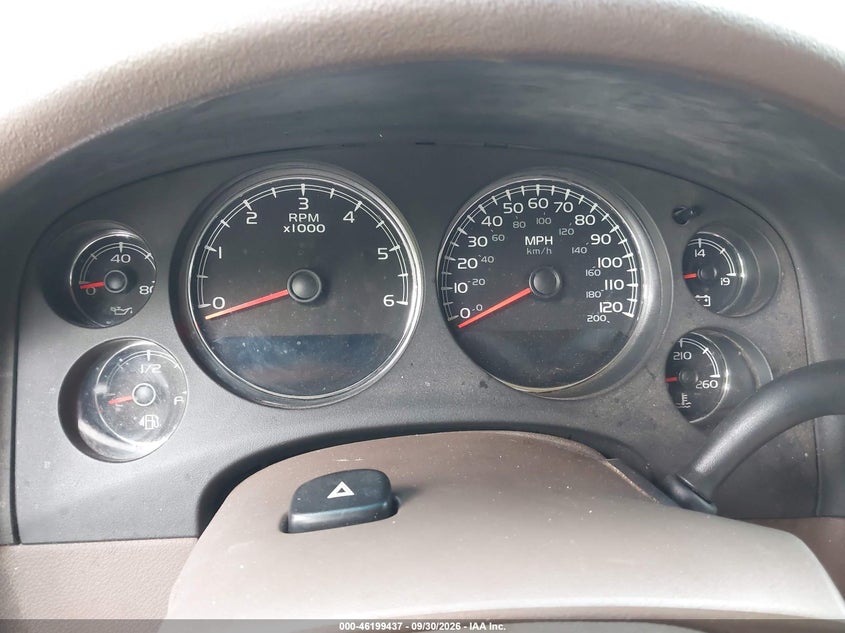 CHEVROLET SUBURBAN 1500 2010 VIN 1GNUCJE06AR216835
