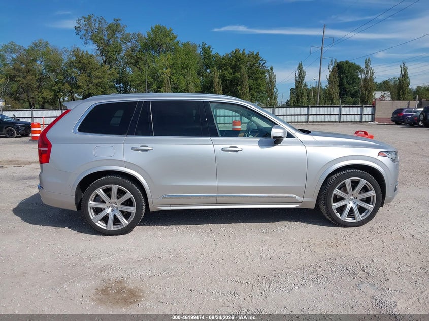 VOLVO XC90 - zdjęcie 14