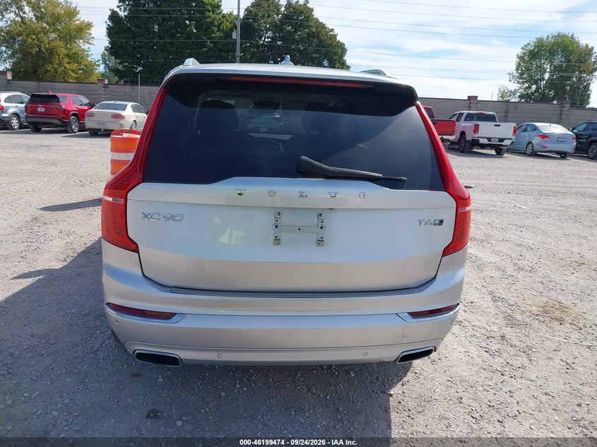 VOLVO XC90 - zdjęcie 17