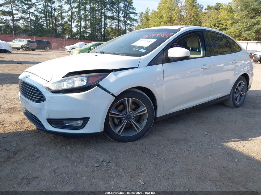 Vin: 1fadp3f24jl216687, lot: 46699401, ford focus se 20182