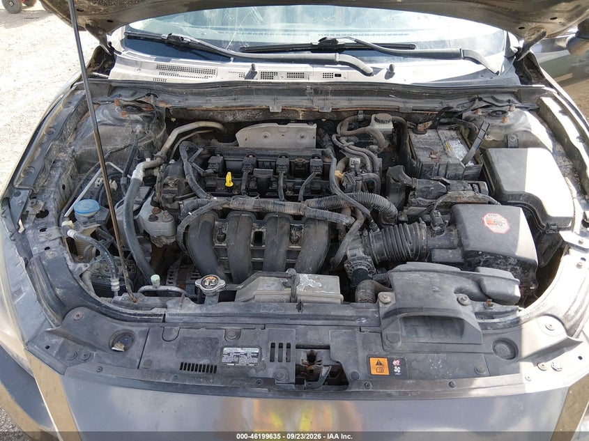 2014 MAZDA MAZDA3 S GRAND TOURING · Photo 10