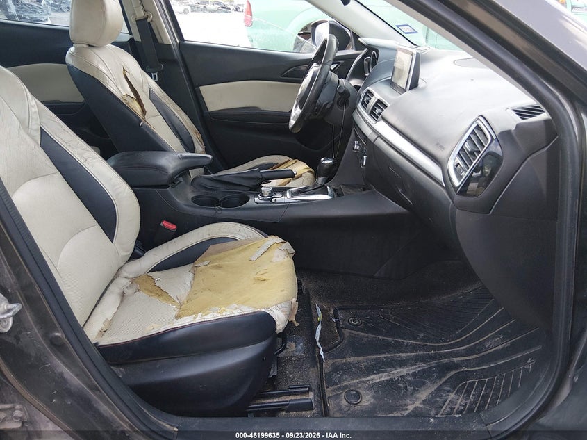 2014 MAZDA MAZDA3 S GRAND TOURING · Photo 5