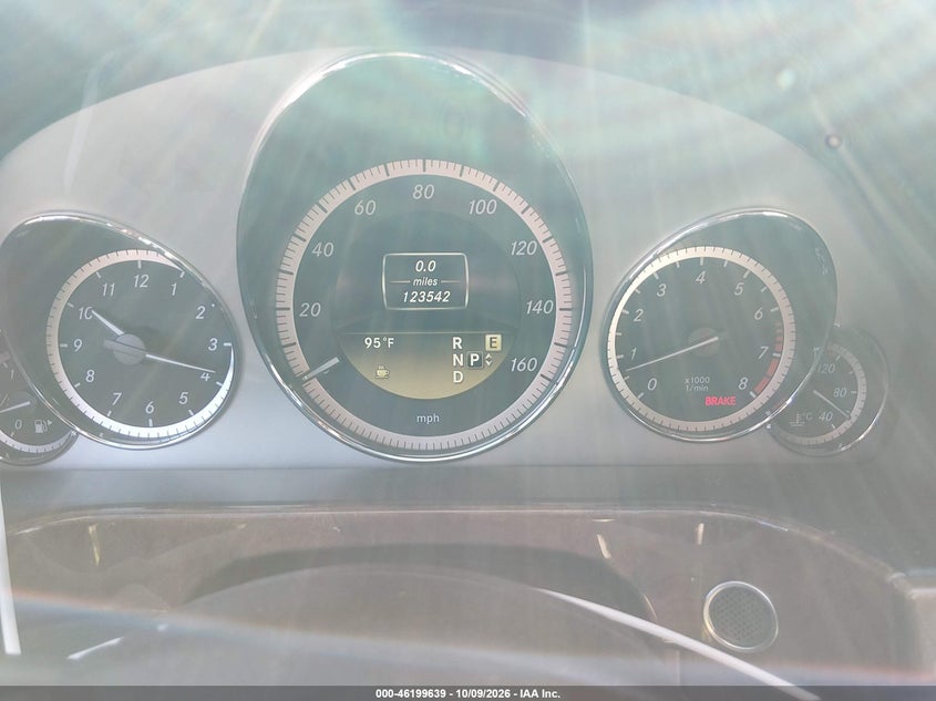 2012 MERCEDES-BENZ E 350 4MATIC · Фото 7