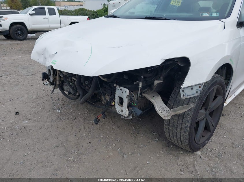 VOLKSWAGEN PASSAT 2013 VIN 1VWBP7A34DC073783