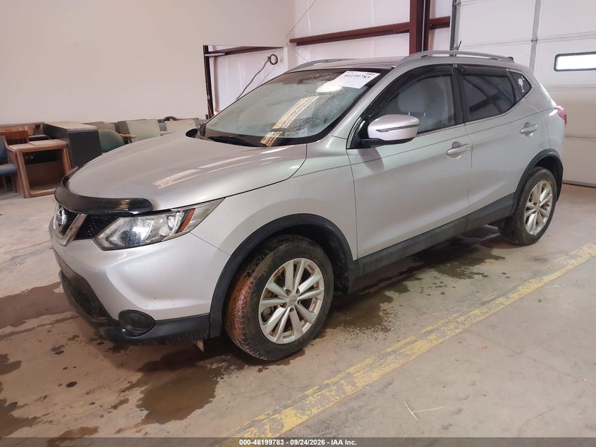 Vin: jn1bj1cp6jw102604, lot: 46699695, nissan rogue sport sv 20182