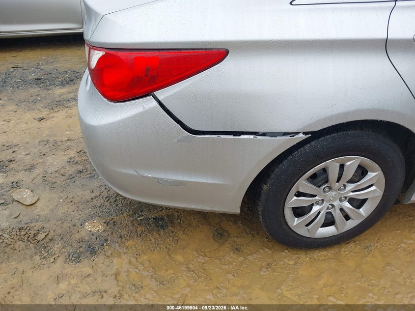 HYUNDAI SONATA 2011 VIN 5NPEB4AC9BH055357