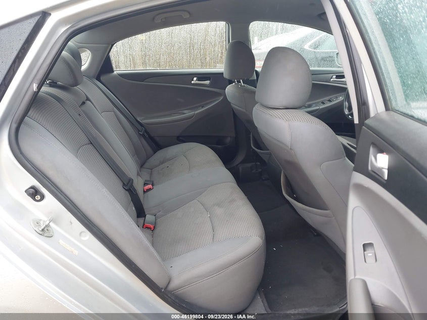 HYUNDAI SONATA 2011 VIN 5NPEB4AC9BH055357
