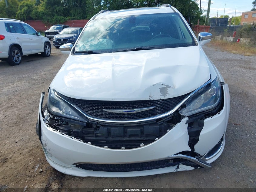 2019 CHRYSLER PACIFICA LIMITED · Photo 12