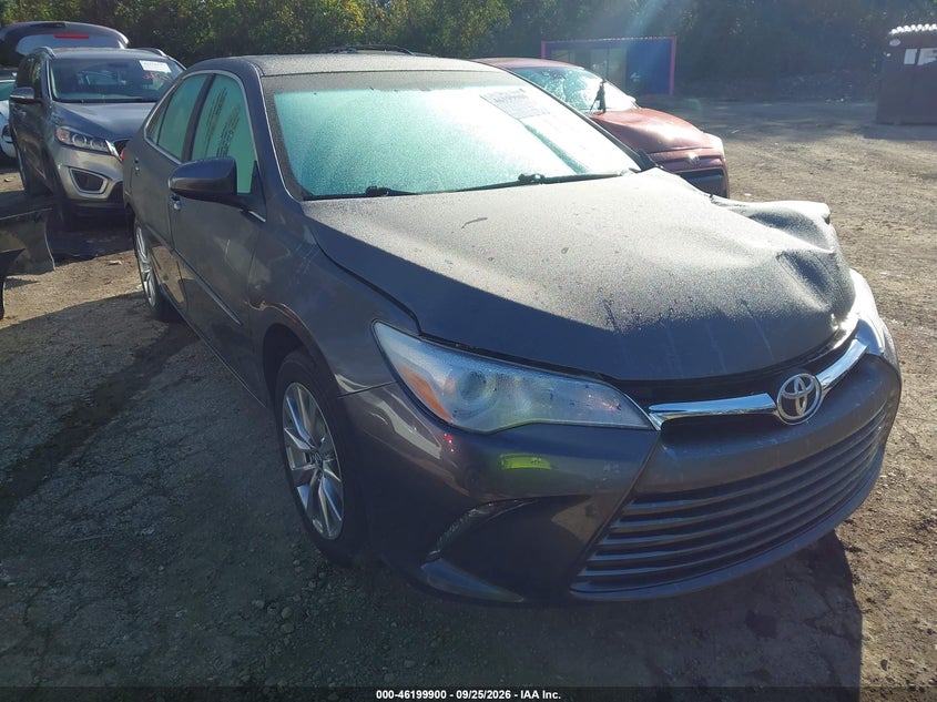 TOYOTA CAMRY - zdjęcie 1