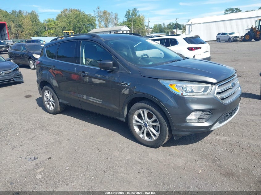 Vin: 1fmcu9gd4hud72049, lot: 46699819, ford escape se 2017 img_1