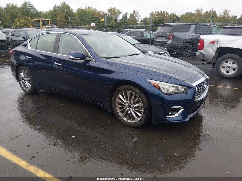 2022 INFINITI Q50 LUXE AWD