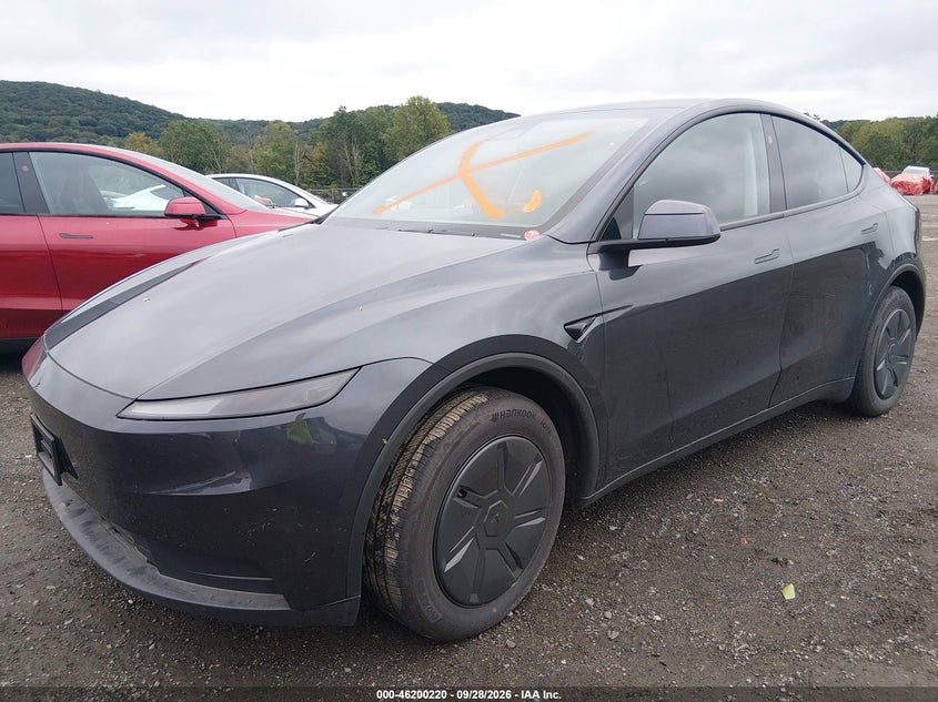 2026 TESLA MODEL Y ALL-WHEEL DRIVE/LONG RANGE LAUNCH SERIES/PREMIUM ALL-WHEEL DRIVE · Фото 2