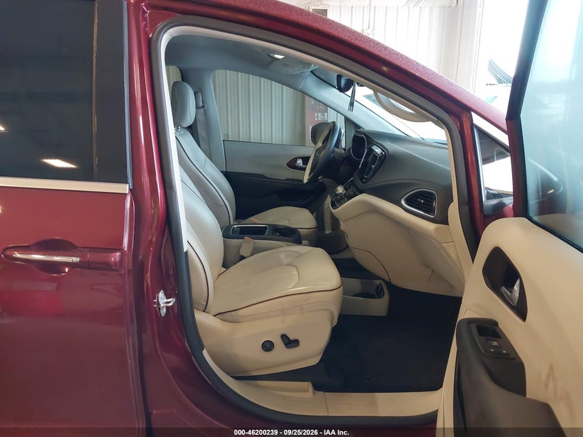 CHRYSLER PACIFICA - zdjęcie 5
