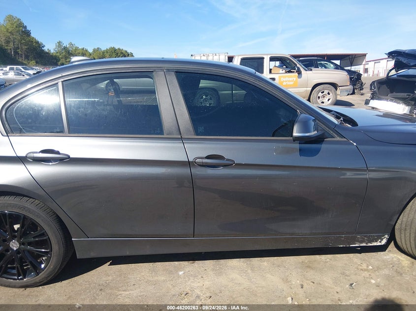 BMW 3 SERIES - zdjęcie 13