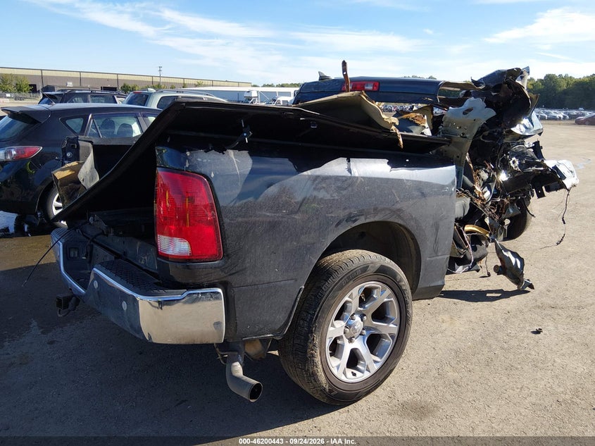 Vin: 1c6rr7lt7js306492, lot: 46700355, ram 1500 slt 20184