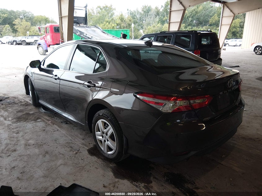 TOYOTA CAMRY HYBRID - zdjęcie 3