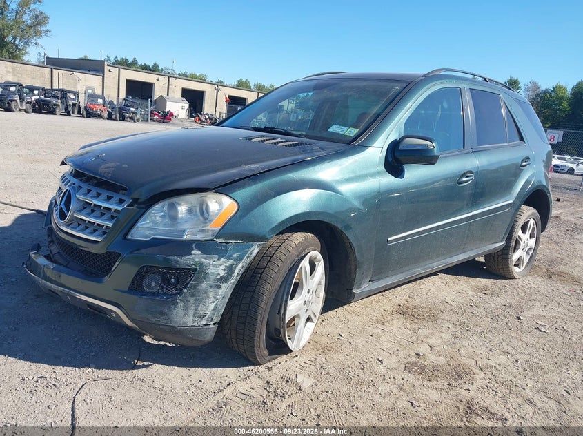 2009 MERCEDES-BENZ ML 350 4MATIC · Фото 2