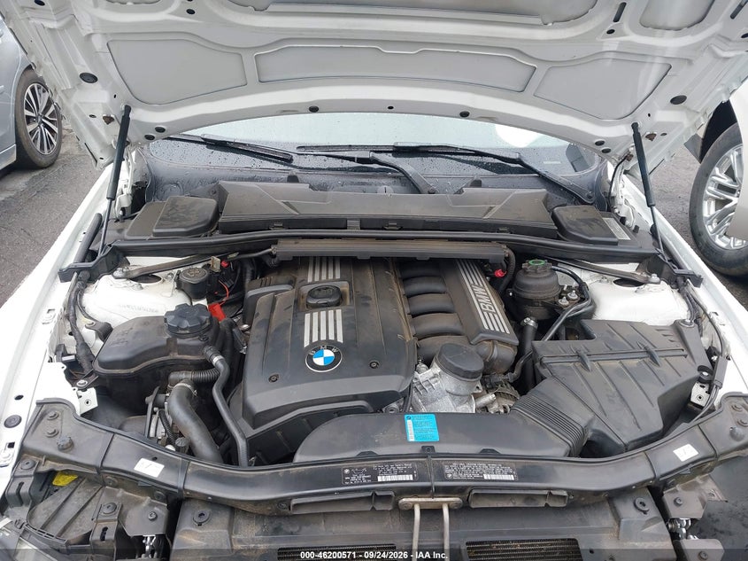 2011 BMW 3 SERIES 328I · Фото 10
