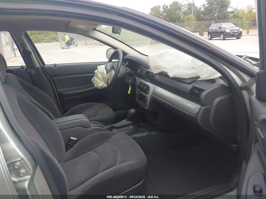 2006 CHRYSLER SEBRING TOURING · Photo 5