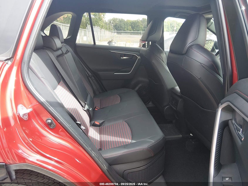 TOYOTA RAV4 PRIME - zdjęcie 8