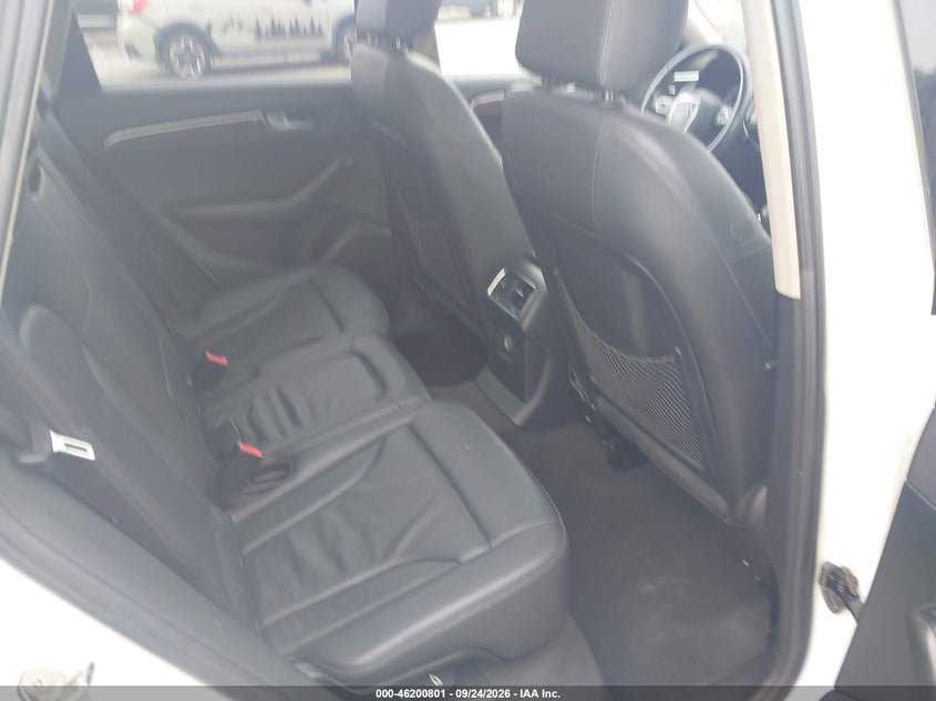 AUDI Q5 2010 VIN WA1CKAFP4AA087943