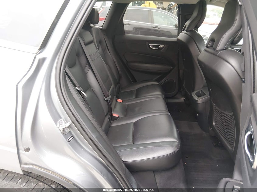 VOLVO XC60 - zdjęcie 8