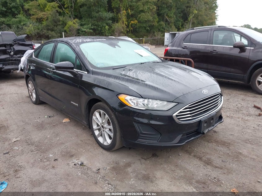 Vin: 3fa6p0luxkr258152, lot: 46700827, ford fusion hybrid se 2019 img_1