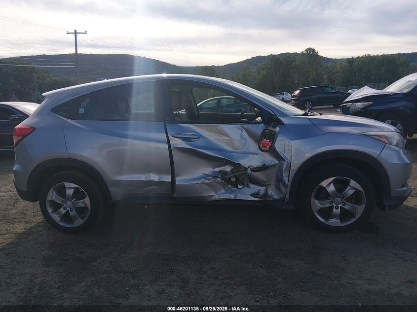 2018 HONDA HR-V LX · Фото 13