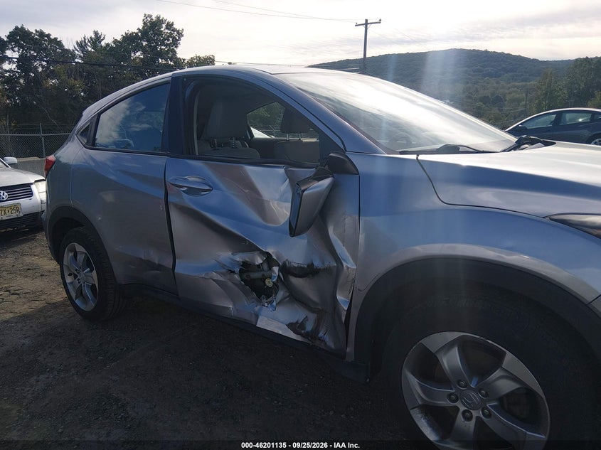 2018 HONDA HR-V LX · Фото 6