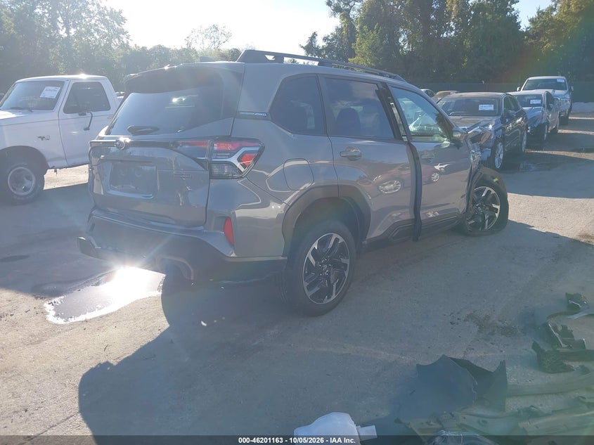 Vin: jf2slsrd8sh424095, lot: 46701075, subaru forester limited hybrid 20254