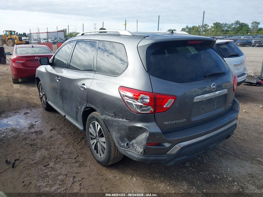 Photo 3 - NISSAN PATHFINDER