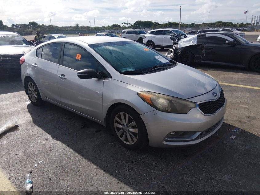 Vin: knafx4a82f5308362, lot: 46701152, kia forte ex 2015 img_1