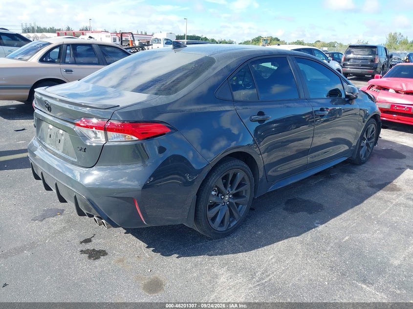 TOYOTA COROLLA - zdjęcie 4