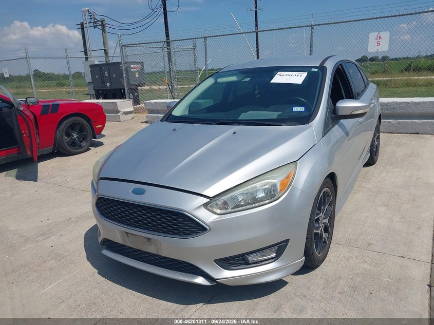 2015 Ford Focus Se, Right Rear, IAAI, VIN 1FADP3F27FL248167 — photo 2
