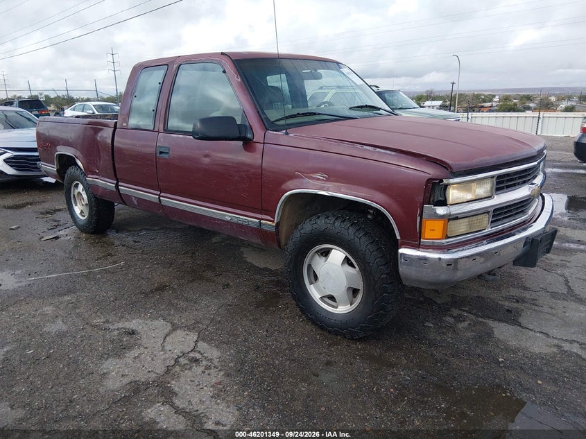 1998 Chevrolet C/K 1500 Fleetside, Wear, IAAI, VIN 1GCEK19R3WE193991