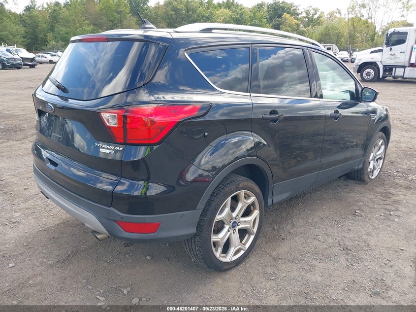 Vin: 1fmcu9j96kub42007, lot: 46701319, ford escape titanium 20194