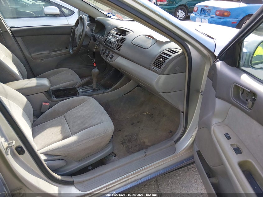 lot image 4