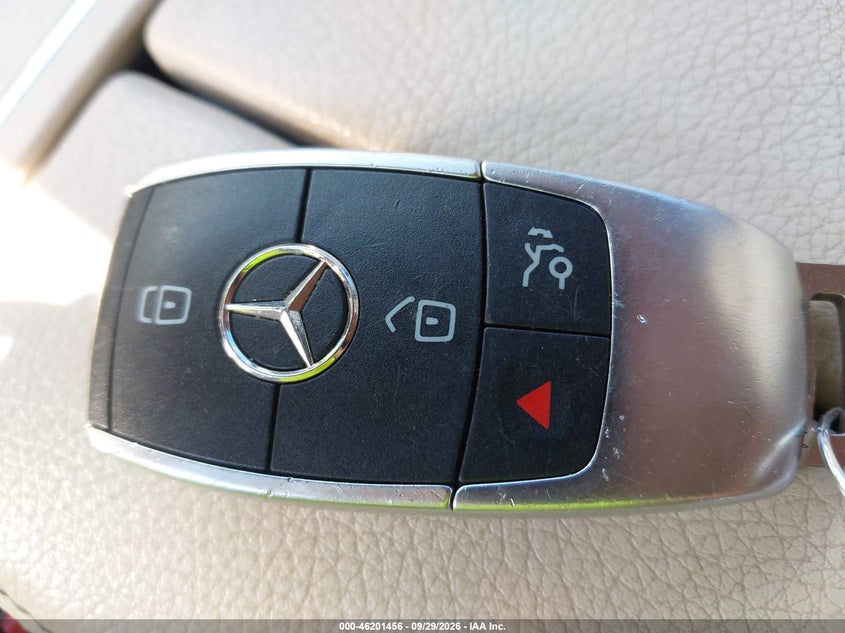MERCEDES-BENZ A 220 - zdjęcie 11