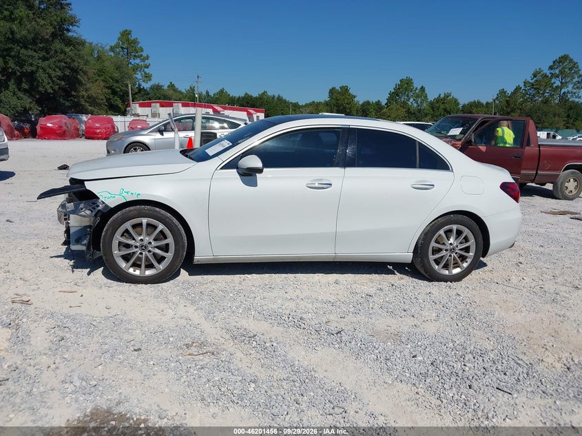 MERCEDES-BENZ A 220 - zdjęcie 15