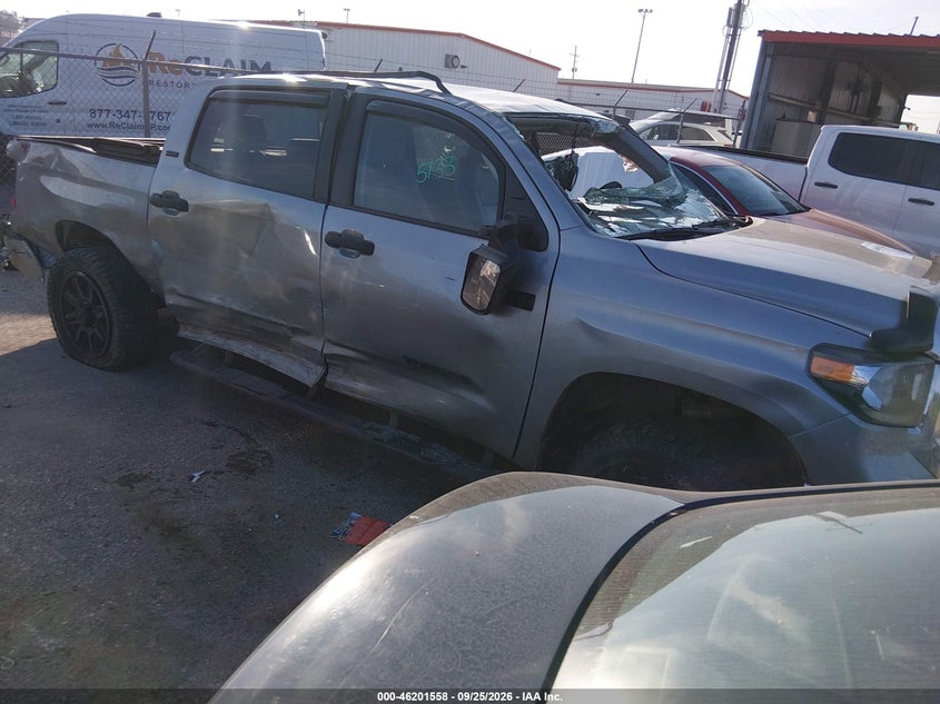 TOYOTA TUNDRA - zdjęcie 14