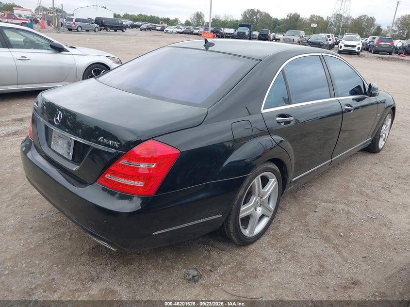 Vin: wddng9eb3ca419948, lot: 46701538, mercedes-benz s 550 4matic 20124