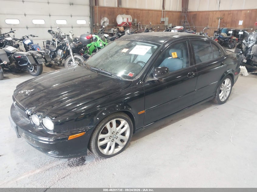 2003 Jaguar X-Type, Normal Wear & Tear, IAAI, VIN SAJEA53C73WC90779 — photo 2