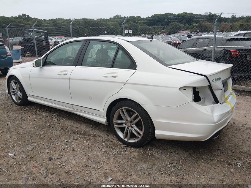 Vin: wddgf8ab2eg237301, lot: 46701687, mercedes-benz c 300 sport 4matic 20143