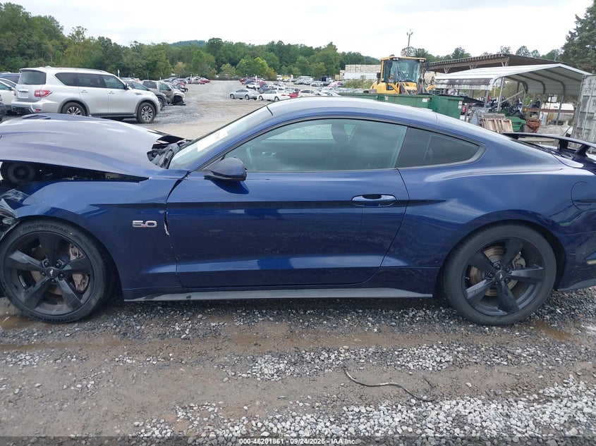 FORD MUSTANG - zdjęcie 14