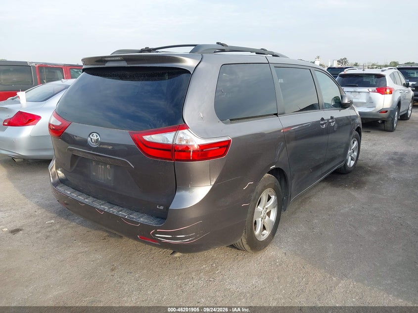 TOYOTA SIENNA - zdjęcie 4