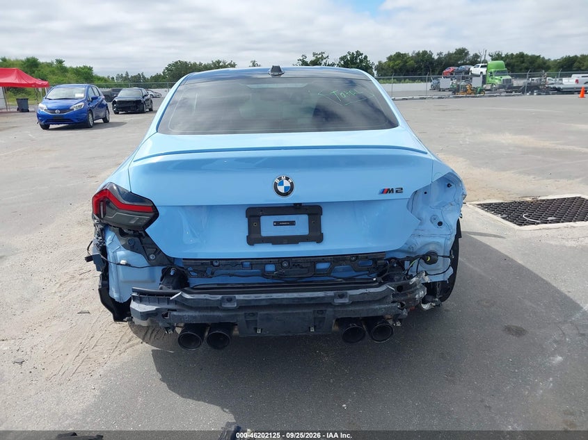 2025 BMW M2 · Photo 17