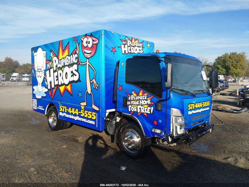 2023 ISUZU NPR HD