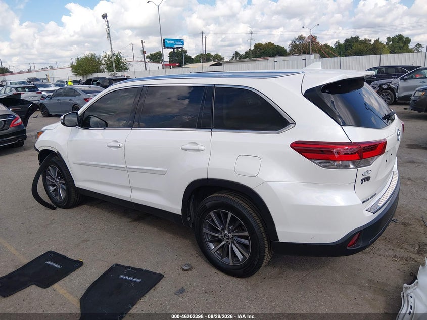 TOYOTA HIGHLANDER - zdjęcie 15